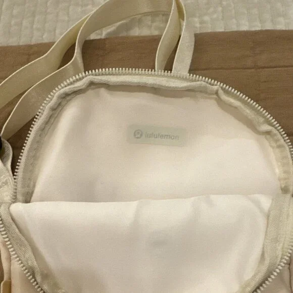 Lululemon Light Ivory/Black All Night Festival Bag (Micro 2L) Gift Ideas - Picture 4 of 6